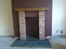 Feature fire place